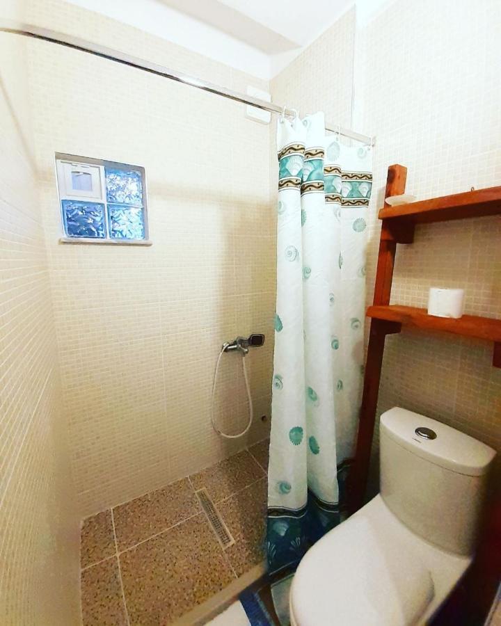 At Pikotiko'S - Korca City Rooms For Rent Экстерьер фото