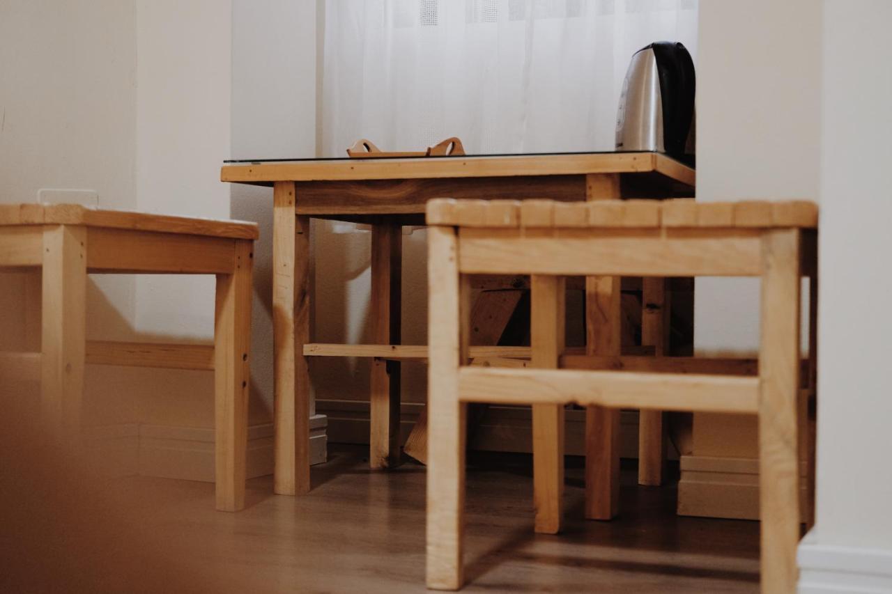 At Pikotiko'S - Korca City Rooms For Rent Экстерьер фото
