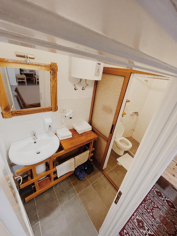 At Pikotiko'S - Korca City Rooms For Rent Экстерьер фото